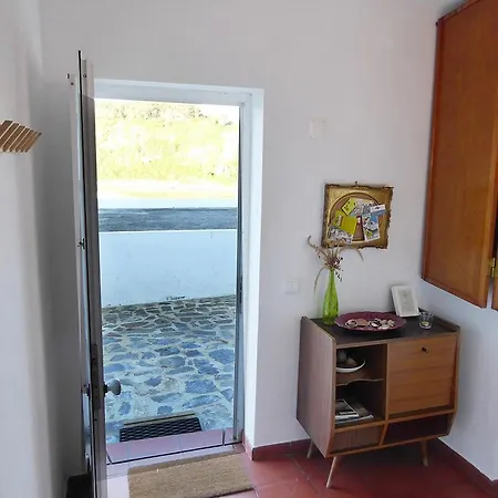 Апартаменты Pedra Dos Corvos House