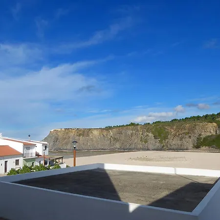 Pedra Dos Corvos Beach House Apartment
