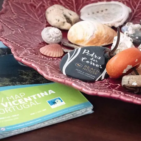 Pedra Dos Corvos House