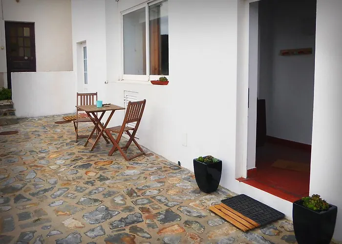 Pedra Dos Corvos House *